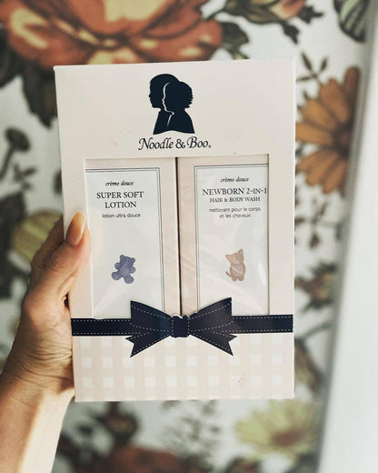 Noodle and Boo Newborn Gift Set