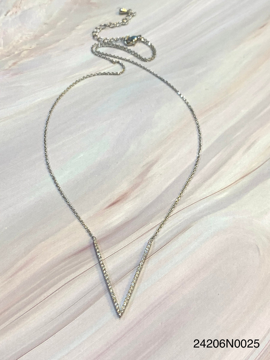 Theia Jewelry Vida Short Necklace